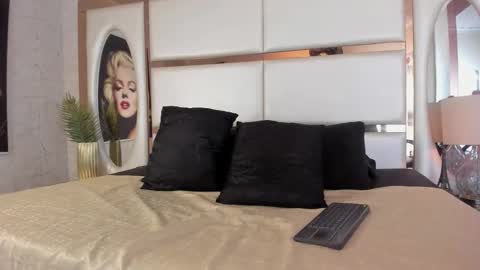 Snapshot of alan_santhos chatting on March 7, 2026, 4:42 am ---Alan--- online show from March 7, 2026, 4:42 am