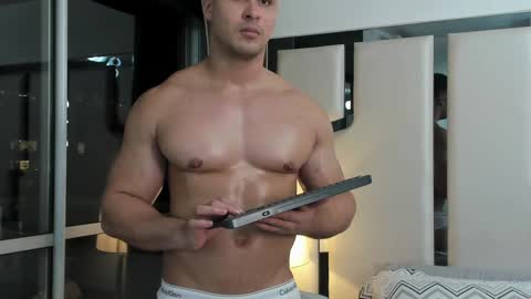 Snapshot of alan_vidal chatting on February 7, 2025, 2:40 am Alan Vidal online show from February 7, 2025, 2:40 am