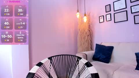 Snapshot of alana__rossetti chatting on September 23, 2025, 12:52 pm Alana online show from September 23, 2025, 12:52 pm