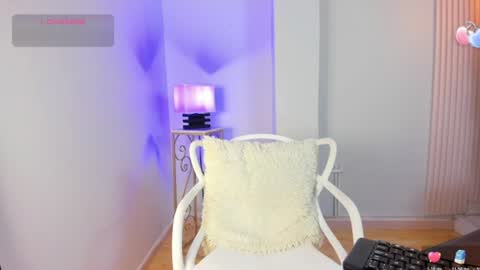 Snapshot of alana__rossetti chatting on June 23, 2026, 12:14 pm Alana online show from June 23, 2026, 12:14 pm