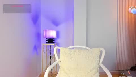 Snapshot of alana__rossetti chatting on July 15, 2026, 7:08 pm Alana online show from July 15, 2026, 7:08 pm