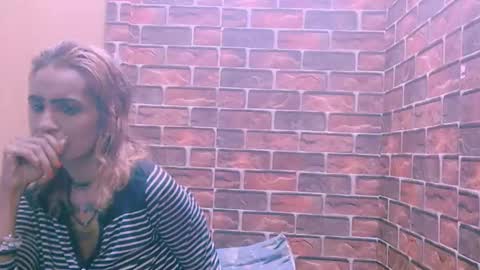 alana_del_ray online show from April 6, 2026, 5:25 pm