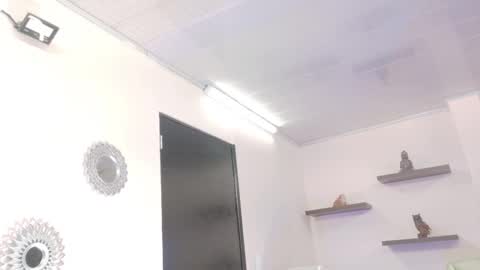 Maeve  online show from November 2, 2025, 11:45 am