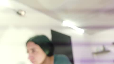 Maeve  online show from March 19, 2026, 10:08 am