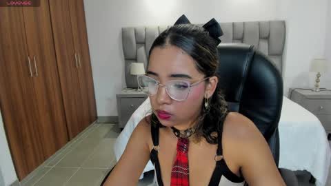Snapshot of alana_martiins chatting on May 26, 2026, 7:10 pm alana online show from May 26, 2026, 7:10 pm