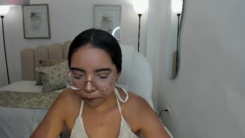 Snapshot of alana_martiins chatting on June 15, 2026, 7:27 pm alana online show from June 15, 2026, 7:27 pm