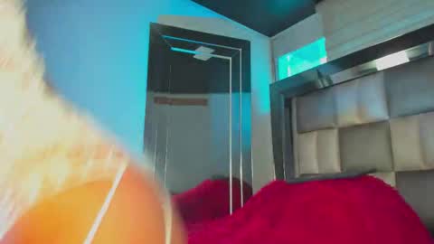 alana online show from September 11, 2025, 8:31 pm