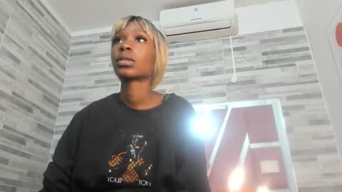 Snapshot of alana_roos chatting on September 20, 2025, 6:42 pm Alana online show from September 20, 2025, 6:42 pm