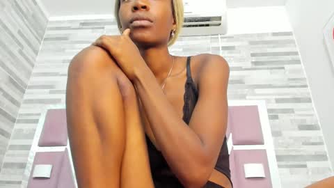 Snapshot of alana_roos chatting on October 1, 2025, 6:58 pm Alana online show from October 1, 2025, 6:58 pm