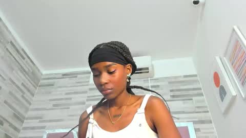 Snapshot of alana_roos chatting on October 18, 2025, 6:52 pm Alana online show from October 18, 2025, 6:52 pm