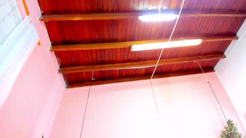 Snapshot of alana_suares chatting on October 9, 2025, 7:23 pm Alana online show from October 9, 2025, 7:23 pm