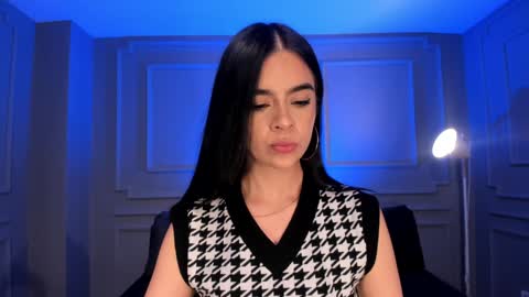 Snapshot of alanacraft chatting on January 7, 2025, 3:24 am Alana online show from January 7, 2025, 3:24 am