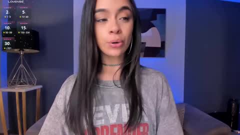 Snapshot of alanacraft chatting on March 4, 2025, 3:00 am Alana online show from March 4, 2025, 3:00 am