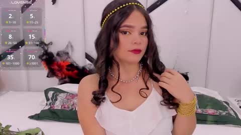 Snapshot of alanacusack chatting on October 19, 2025, 12:39 pm Alana online show from October 19, 2025, 12:39 pm