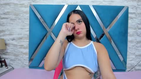 Alana Flores online show from February 26, 2025, 11:41 am
