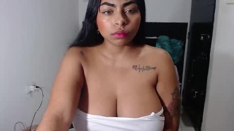 alanajonees online show from December 24, 2024, 1:16 am