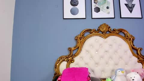 alana online show from May 10, 2026, 4:01 pm