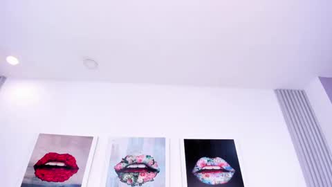 Alana Kim online show from September 19, 2025, 8:09 pm