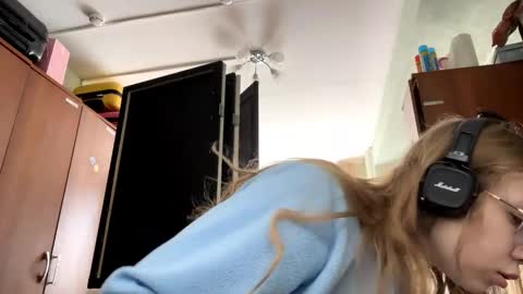 Snapshot of alanehadaller chatting on September 14, 2025, 9:52 am Stella online show from September 14, 2025, 9:52 am