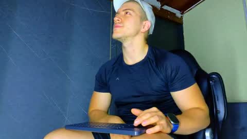 Alan Ferrer online show from May 8, 2026, 10:09 am