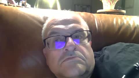 alankrieski1174 online show from October 1, 2025, 5:57 am