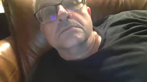 alankrieski1174 online show from October 14, 2025, 3:51 am