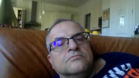 alankrieski1174 online show from October 20, 2025, 1:11 pm