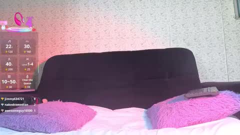 alanna_jones23_aws online show from January 7, 2026, 5:15 pm