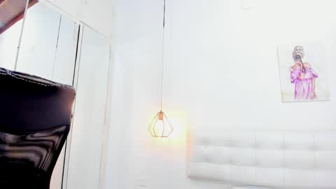 alanna_miaw online show from May 1, 2026, 12:10 pm