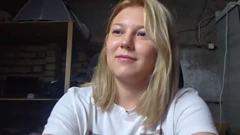 Julie online show from August 8, 2026, 8:49 am