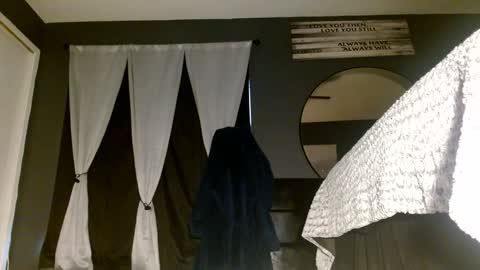 Alanna Rack online show from May 4, 2026, 12:56 pm