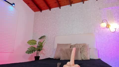 alannarouge online show from July 21, 2026, 11:56 am