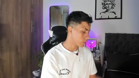 alannaughty_ online show from January 16, 2026, 11:42 pm