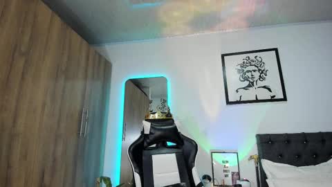 alannaughty_ online show from March 12, 2026, 1:23 am