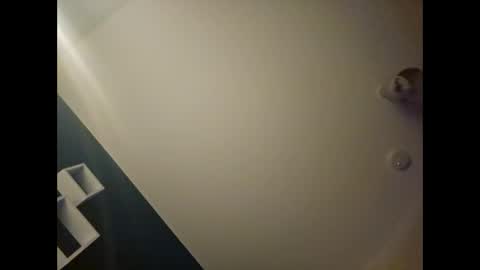 alannovak8 online show from November 16, 2025, 10:15 pm