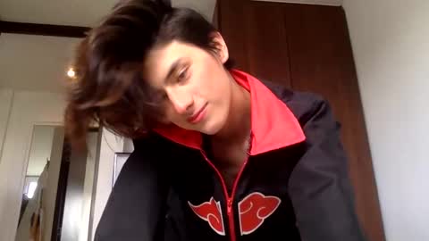 Snapshot of alannsr03 chatting on November 1, 2025, 7:05 pm Alann online show from November 1, 2025, 7:05 pm