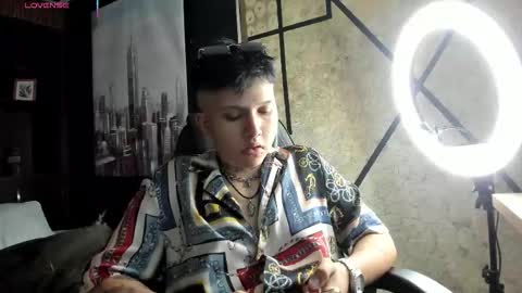 Snapshot of alanred_ chatting on November 2, 2025, 8:22 pm alanred_ online show from November 2, 2025, 8:22 pm