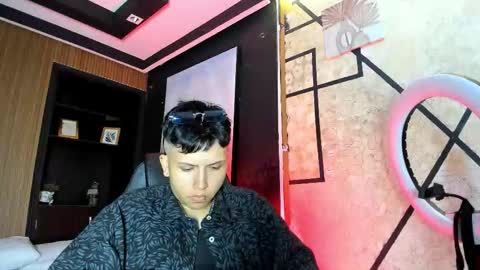 Snapshot of alanred_ chatting on November 3, 2025, 8:21 pm alanred_ online show from November 3, 2025, 8:21 pm