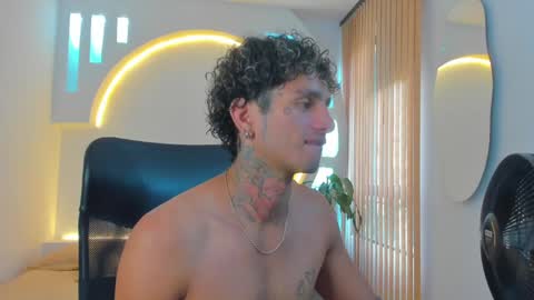 Snapshot of alanrodgers2_0 chatting on December 24, 2024, 4:19 pm alan online show from December 24, 2024, 4:19 pm