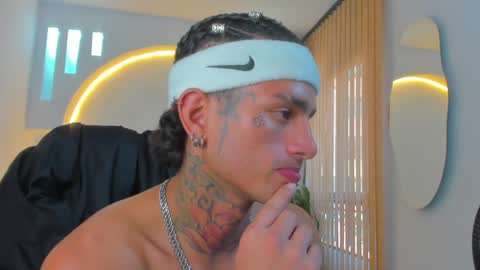 Snapshot of alanrodgers2_0 chatting on January 17, 2025, 3:32 pm alan online show from January 17, 2025, 3:32 pm