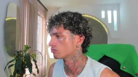 Snapshot of alanrodgers2_0 chatting on February 4, 2025, 3:36 pm alan online show from February 4, 2025, 3:36 pm