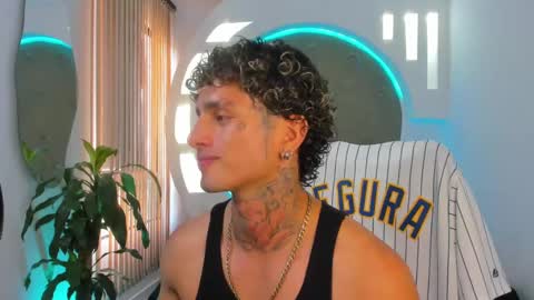 Snapshot of alanrodgers2_0 chatting on February 13, 2025, 3:35 pm alan online show from February 13, 2025, 3:35 pm