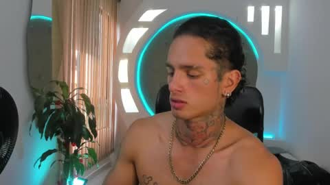 Snapshot of alanrodgers2_0 chatting on February 22, 2025, 3:47 pm alan online show from February 22, 2025, 3:47 pm