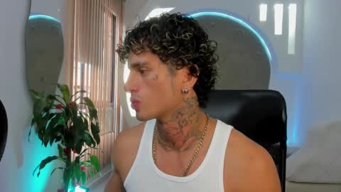 Snapshot of alanrodgers2_0 chatting on February 23, 2025, 1:53 pm alan online show from February 23, 2025, 1:53 pm
