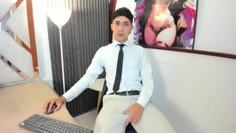 Snapshot of alantaylorr_ chatting on April 24, 2026, 2:08 pm alantaylorr_ online show from April 24, 2026, 2:08 pm
