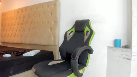 alantrickz365 online show from March 13, 2026, 1:45 am