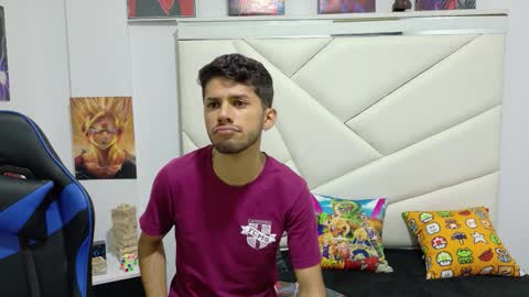 alanvilla_lobo online show from October 7, 2025, 12:13 pm