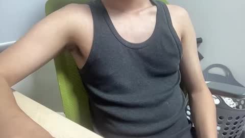 alanwu12 online show from November 15, 2025, 5:49 am