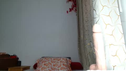 AllylicArabis online show from September 11, 2025, 5:35 pm