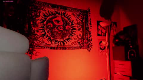 alaska_chan_ online show from February 2, 2025, 6:53 pm